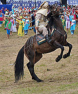 Репортаж с Эл Ойына. Часть 2. Театрализованное представление, выступления творческих коллективов и спортивные состязания