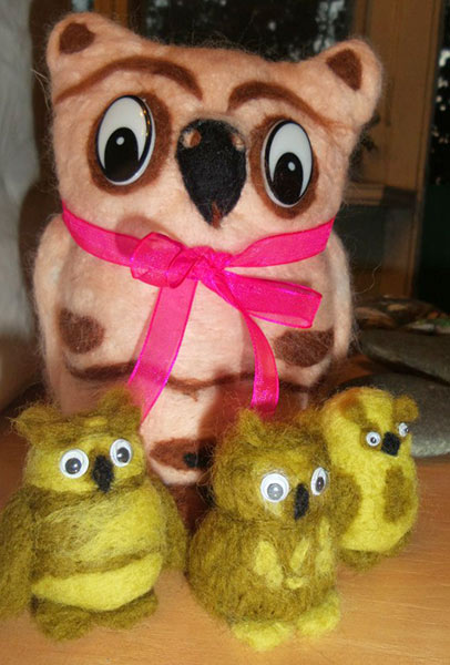 Фоторепортажи с Дня музеев. 5. Мастер-класс Н.Морозовой по валянию игрушек из шерсти