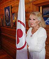 27 лет деятельности Алисии Родригес по распространению Знамени Мира